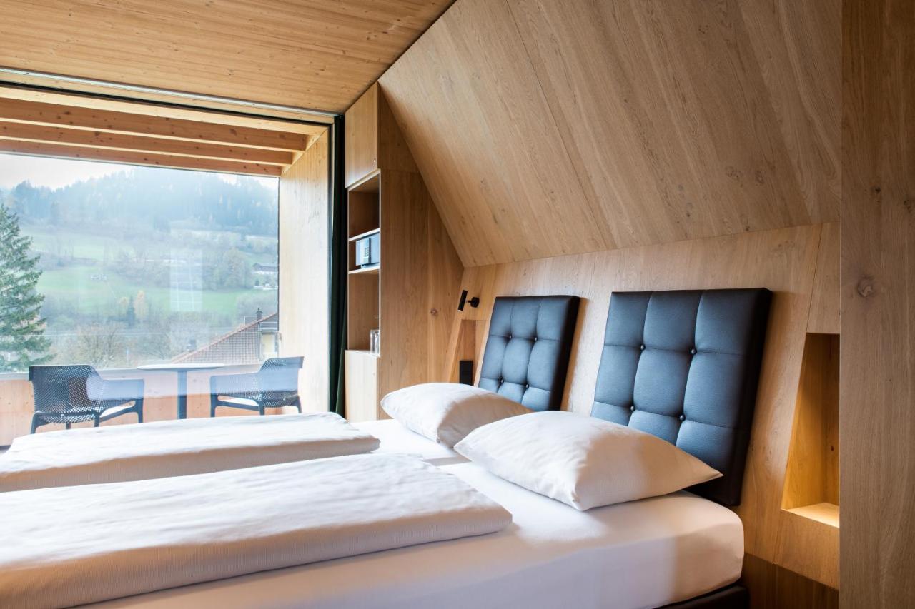 Der Reschenhof Hotell Mils  Exteriör bild